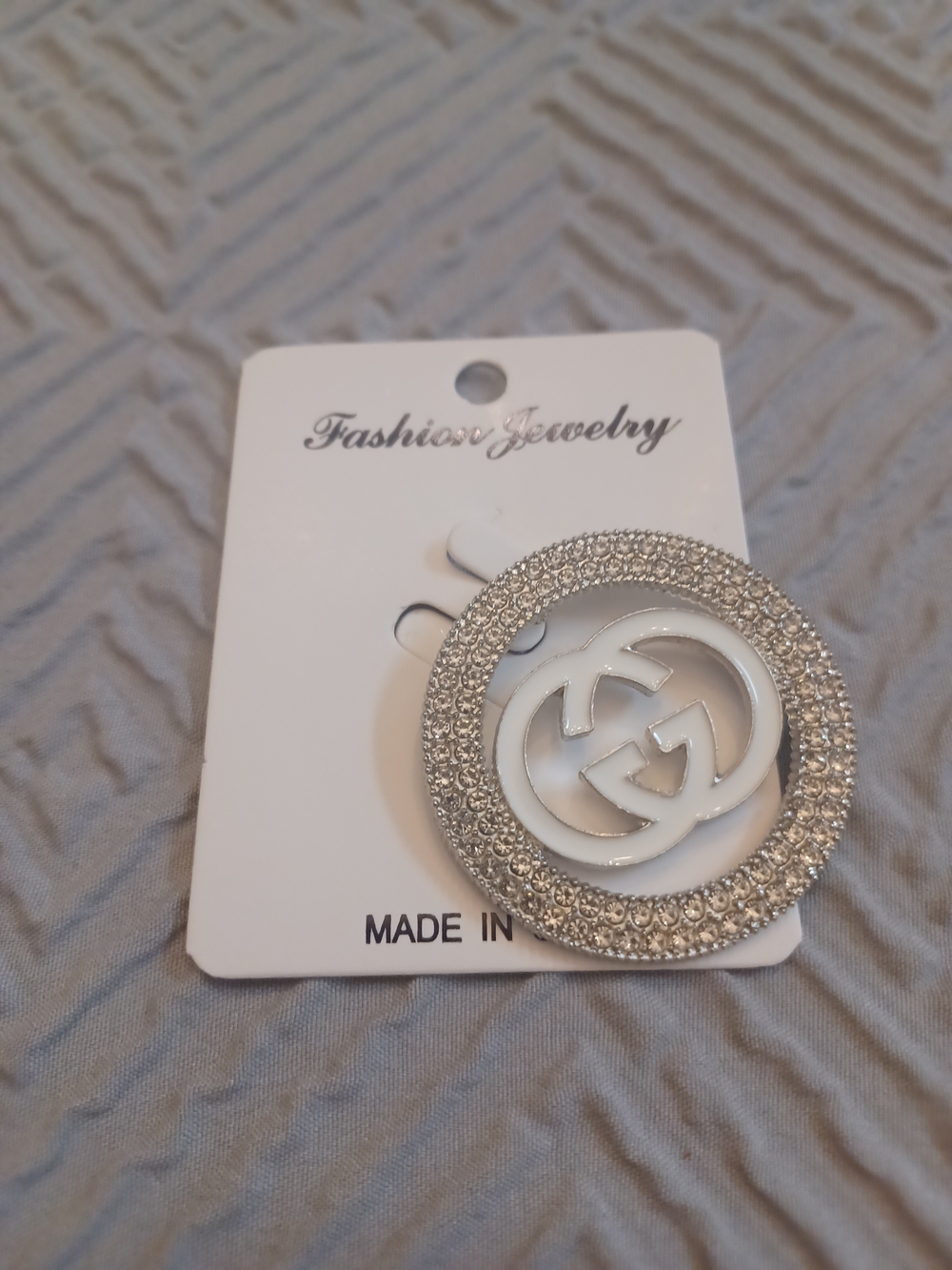 White and Silver Circle Fashion Brooch - Fashion Jewelry